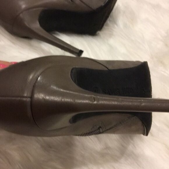 Sam & Libby Two Texture Heeled  Ankle Boots 8 1/2 - Picture 4 of 7